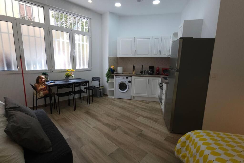 M1 Loft Privado 4 Personas Apartment Madrid Exterior foto